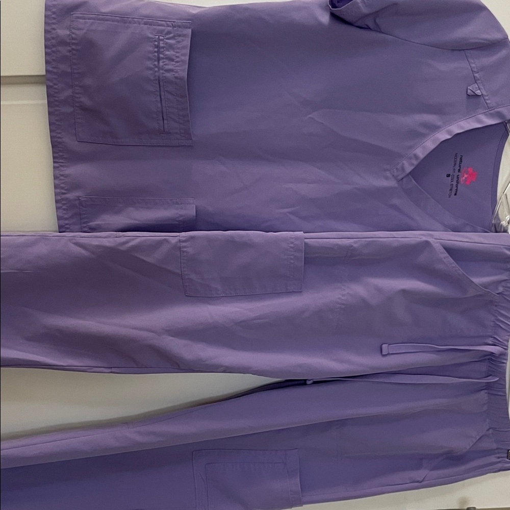 Purple Women's Medical Scrub Set - V-Neck Top & Drawstring Pants